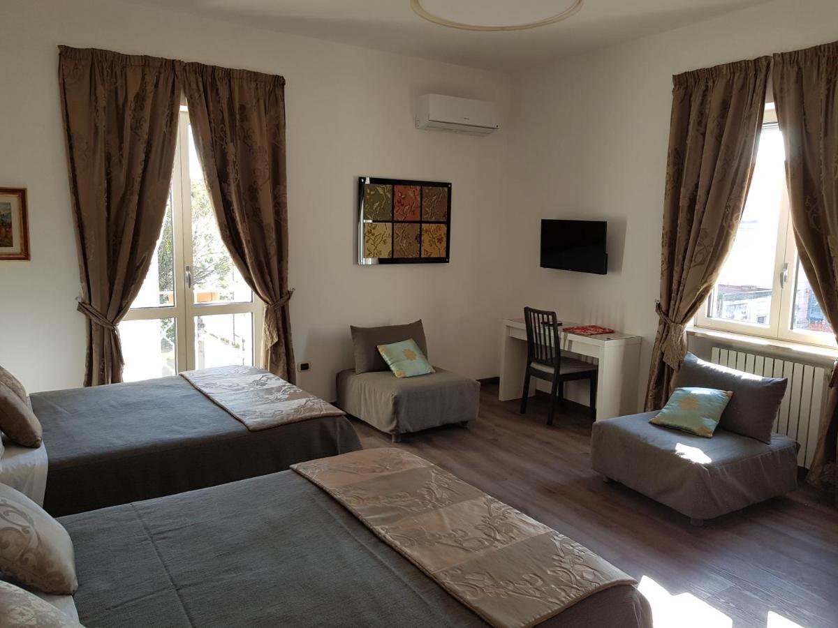 L'Insolita Reggia 카세르타 외부 사진