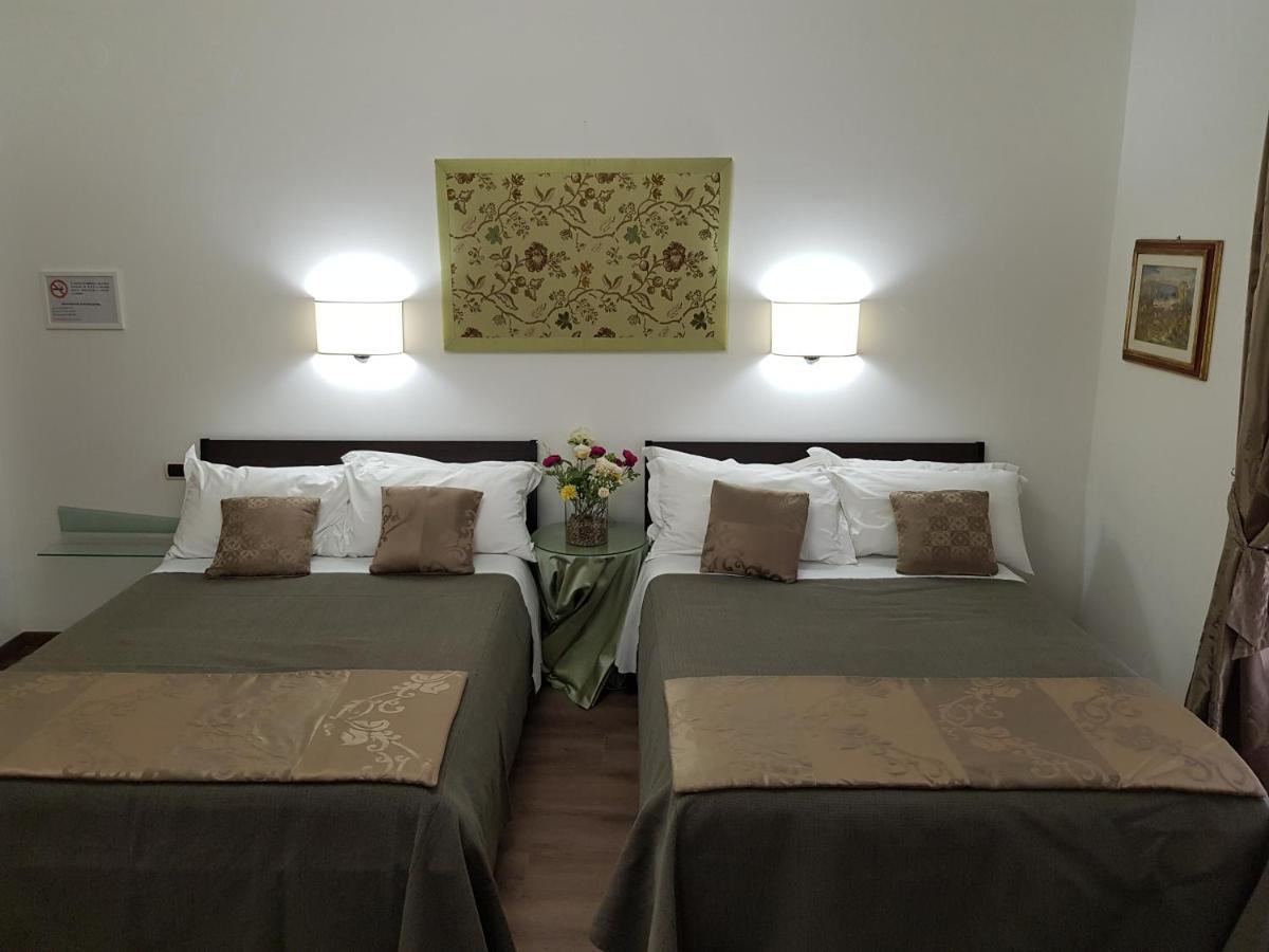 L'Insolita Reggia 카세르타 외부 사진