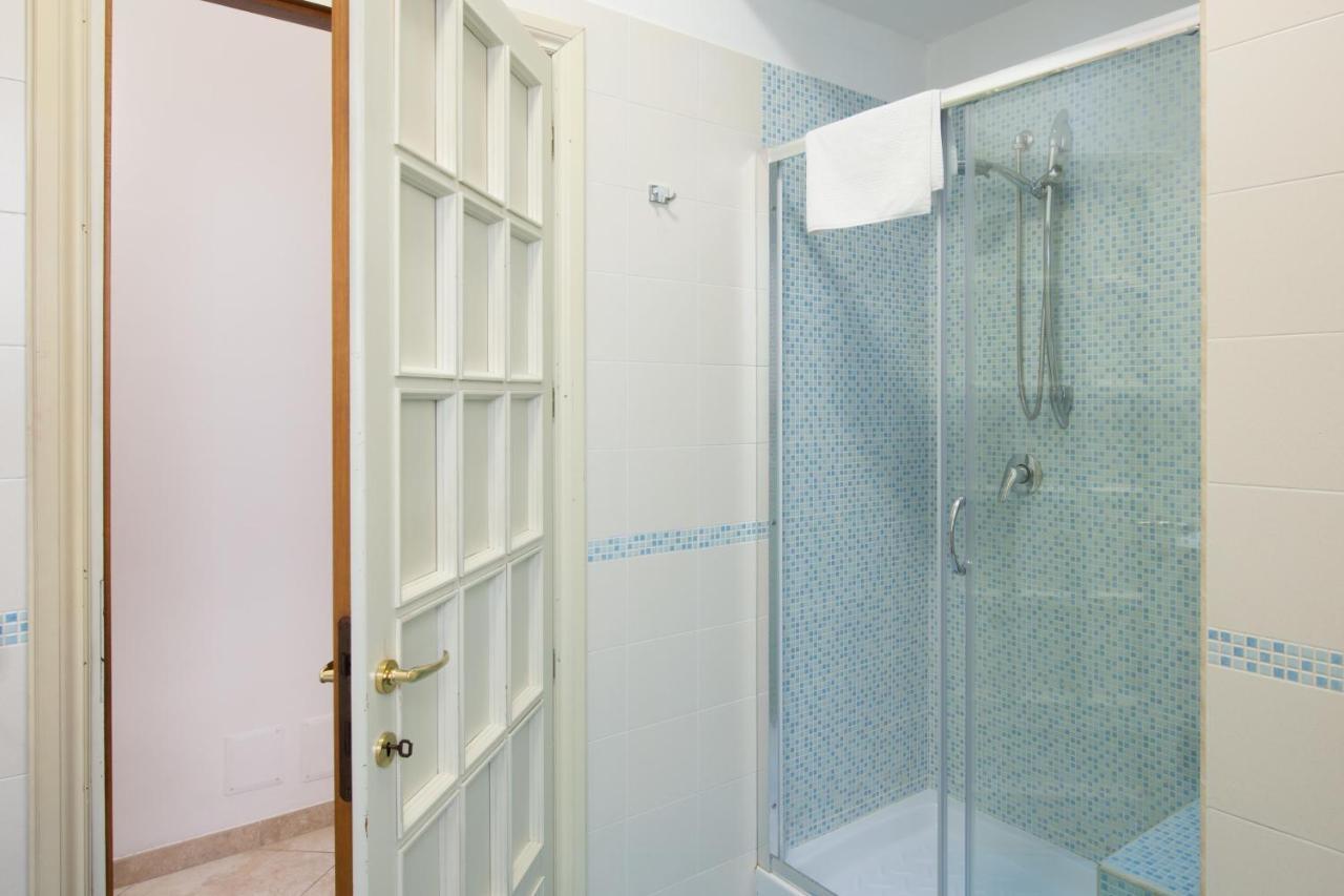 L'Insolita Reggia 카세르타 외부 사진