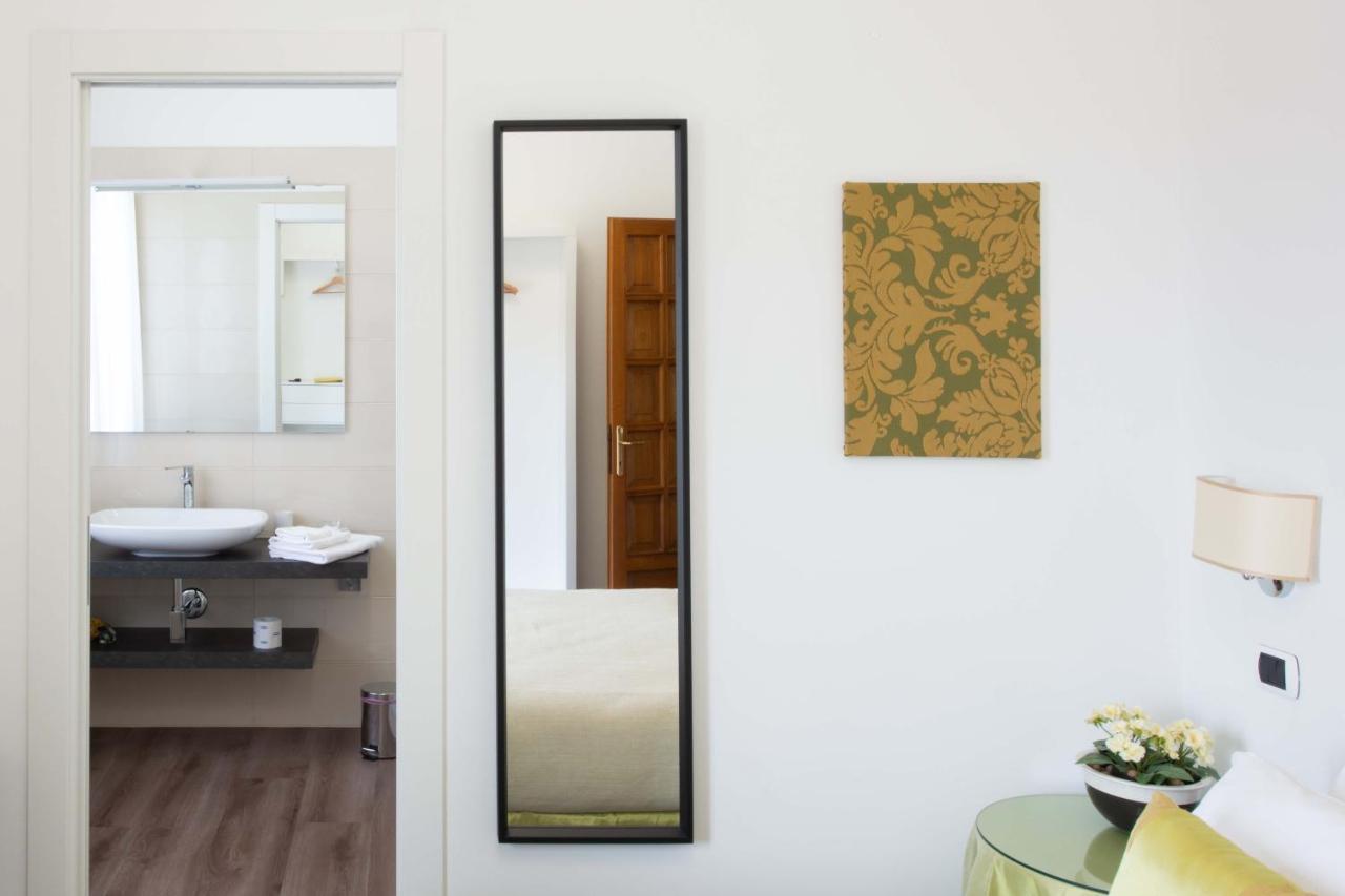 L'Insolita Reggia 카세르타 외부 사진